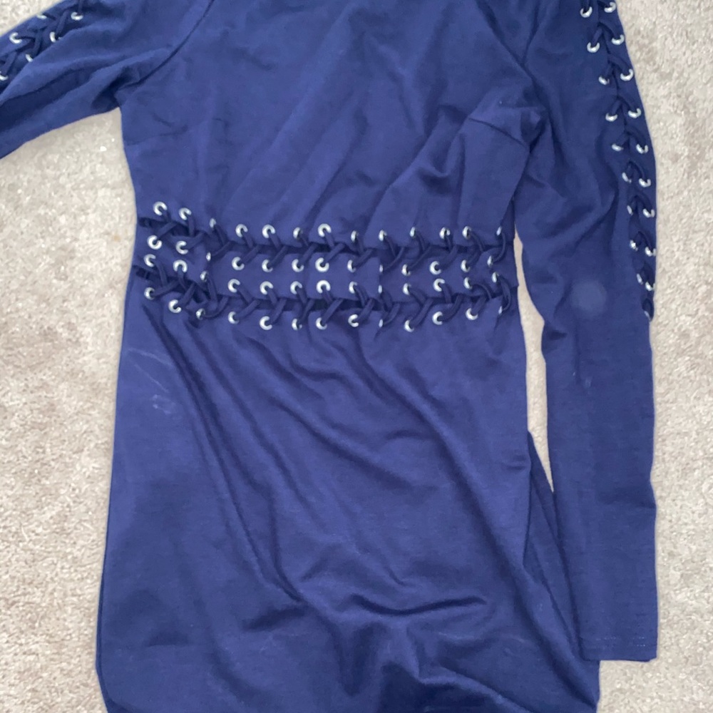 Dresses - Picture 14 of 15